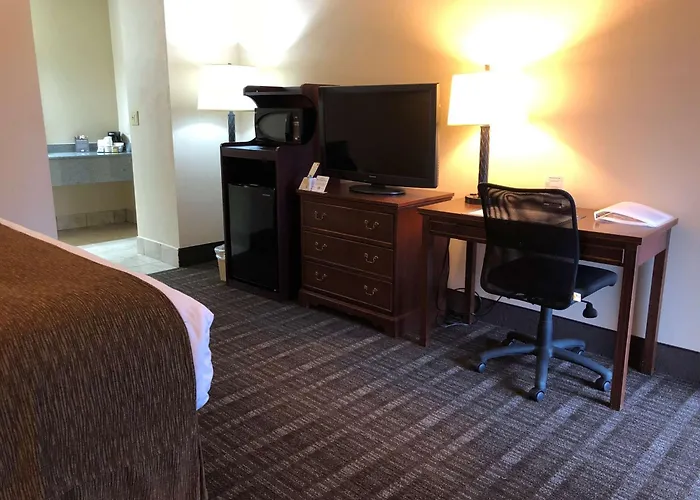 Best Western Lakewood- Historic Landmark