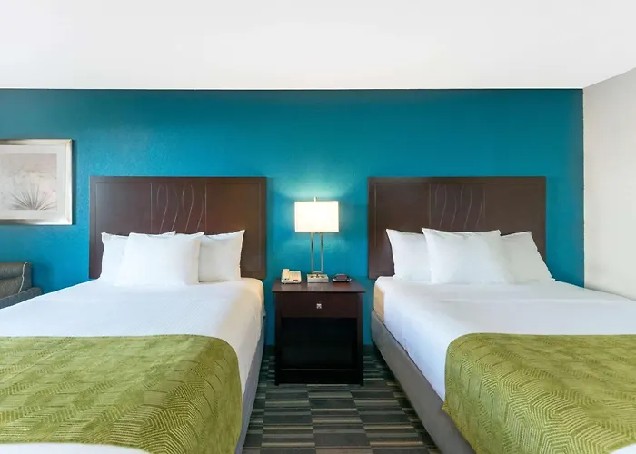 Days Inn By Wyndham Snyder