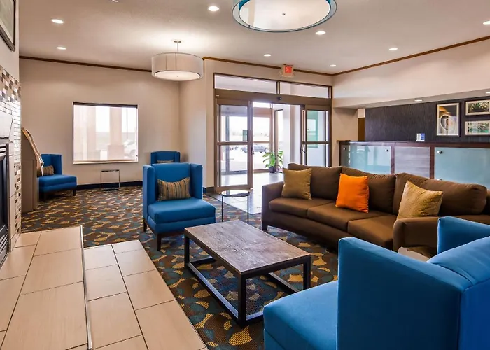 Spark By Hilton Troy