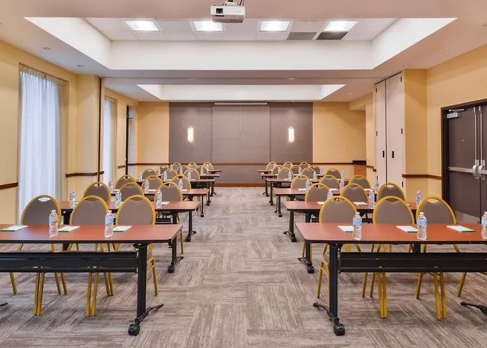 Hyatt Place Herndon Dulles Airport - East