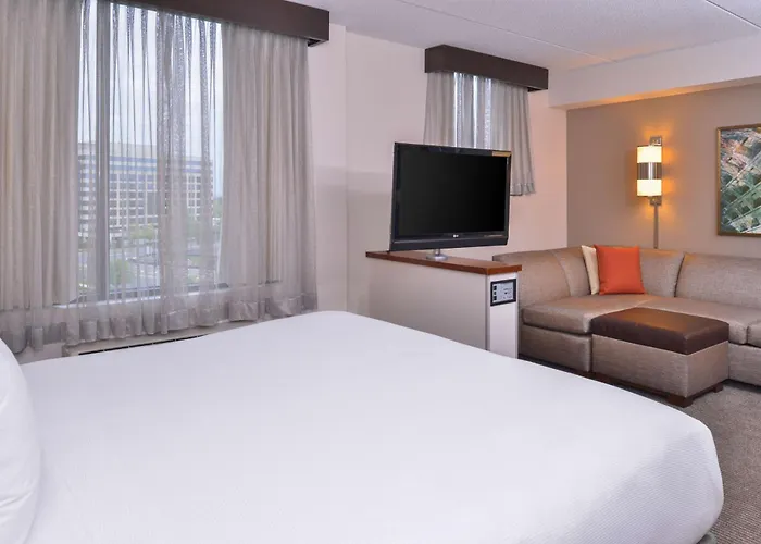 Hyatt Place Herndon Dulles Airport - East