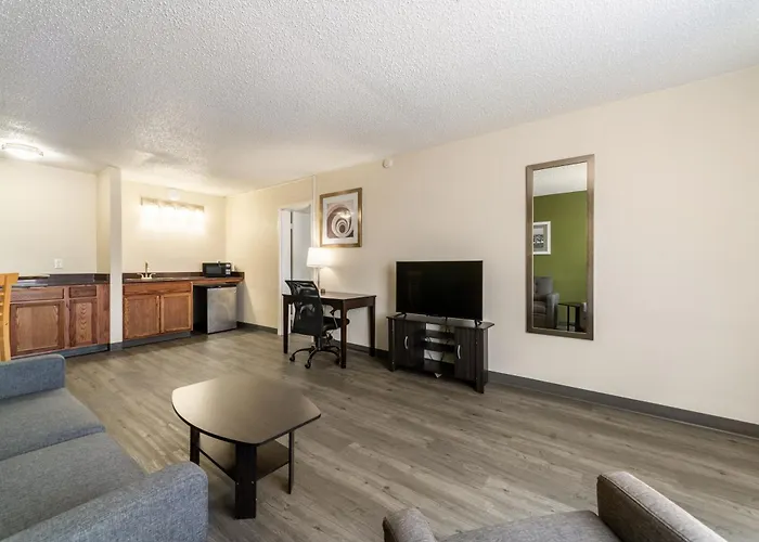 Quality Inn & Suites Vandalia Near I-70 And Hwy 51