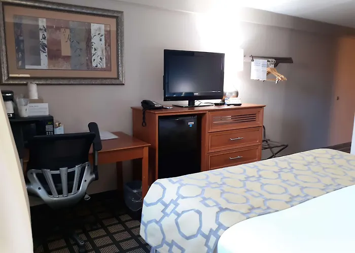 Baymont By Wyndham Rochester Mayo Clinic Area