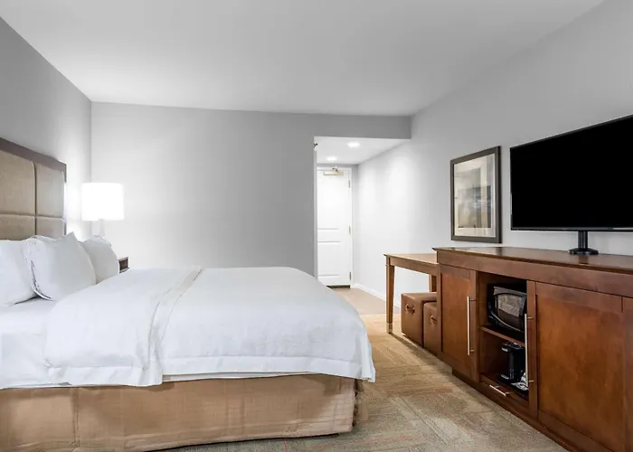Hampton Inn & Suites Florence Center