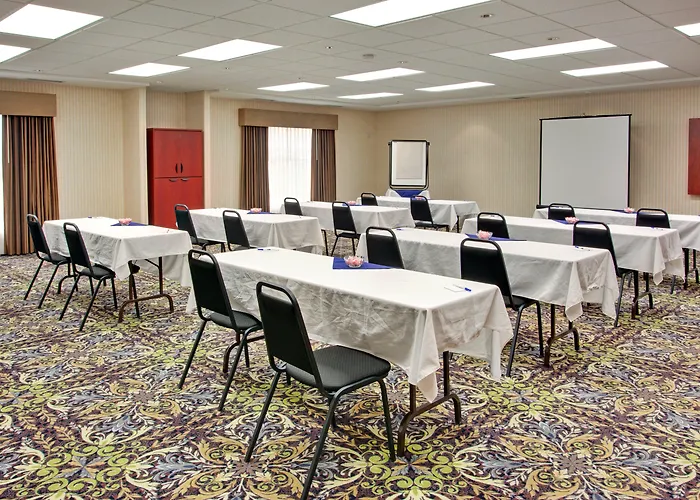 Holiday Inn Express Hotel & Suites - Edmonton International Airport By Ihg