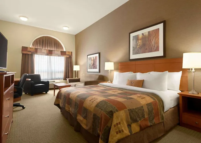 Ramada By Wyndham Drayton Valley