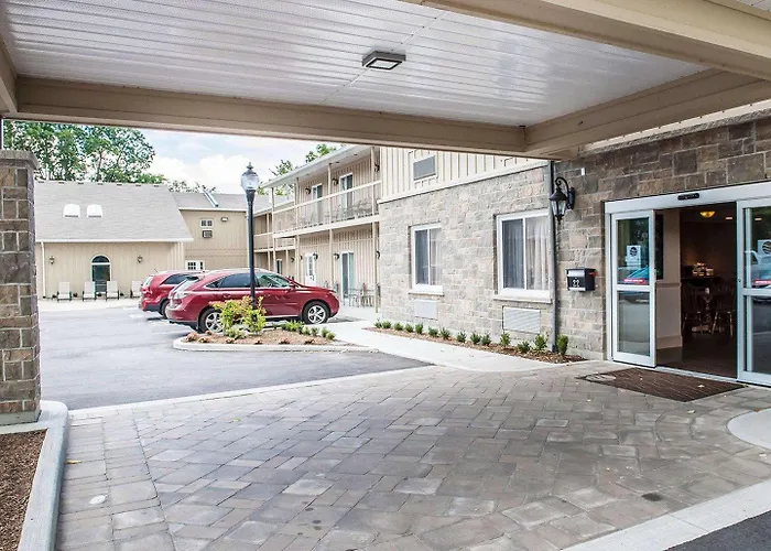 Comfort Inn & Suites Thousand Islands Harbour District
