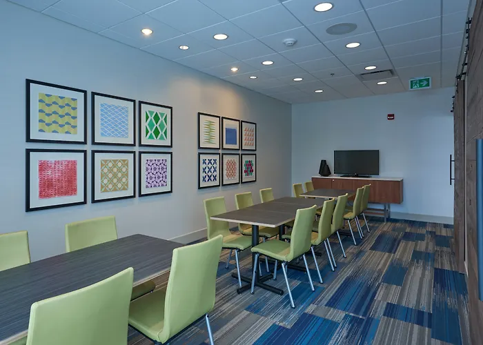 Holiday Inn Express & Suites St. John'S Airport By Ihg