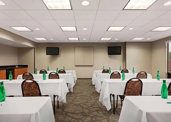 Wingate By Wyndham Bridgeport Clarksburg