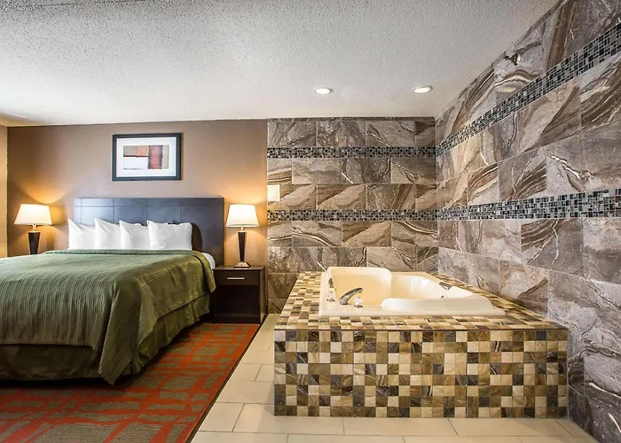 Quality Inn & Suites West Bend
