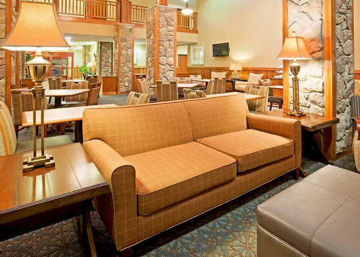 Comfort Inn & Suites Mountain Iron And Virginia