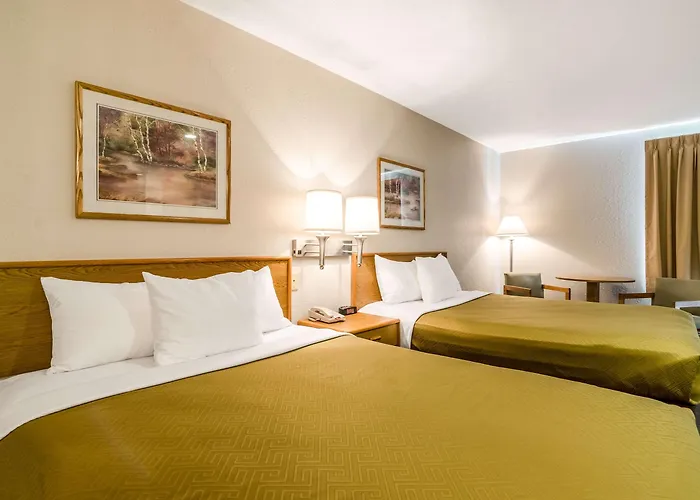 Rodeway Inn Ainsworth
