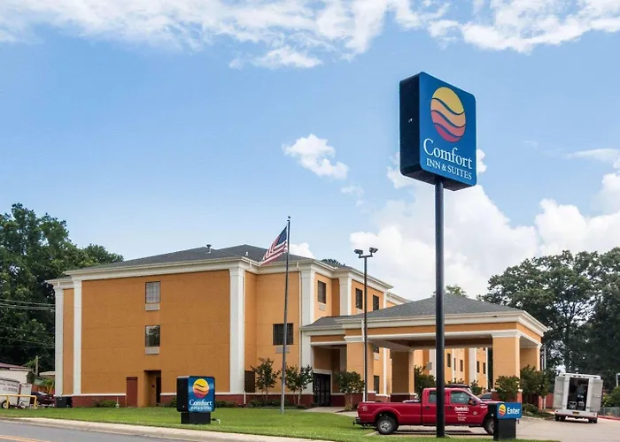 Comfort Inn & Suites El Dorado