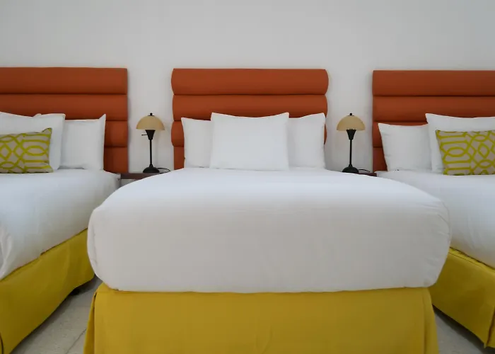 In & Out Hotel By Mondasch (Adults Only)