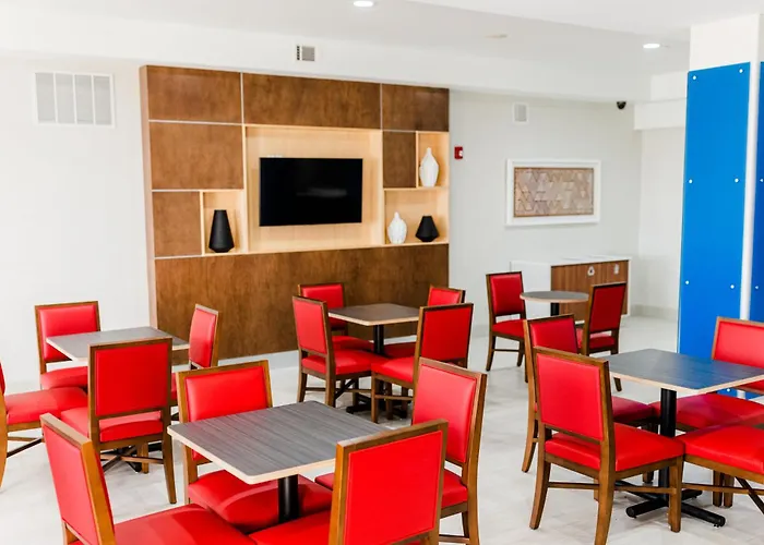Holiday Inn Express Hotel & Suites Greenville By Ihg