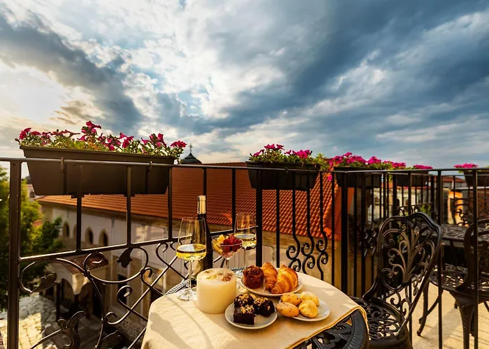 Art Boutique Hotel Gallery 37 Plovdiv - Superb Location In The Old Town