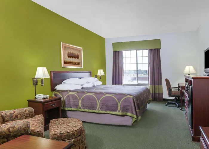 Super 8 By Wyndham Hillsboro Tx