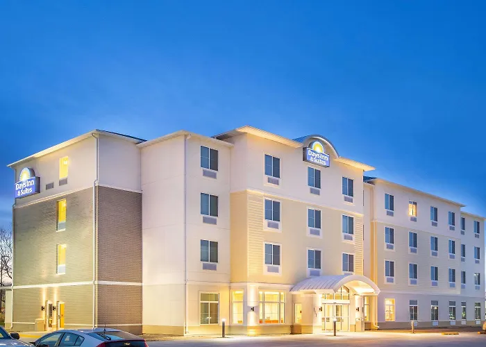 Days Inn & Suites By Wyndham Kearney Ne