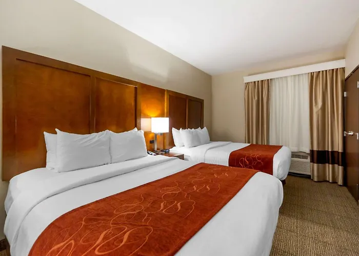 Comfort Suites