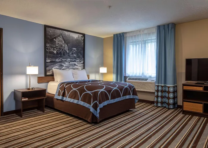 Super 8 By Wyndham Steubenville