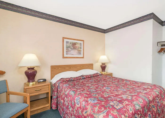Super 8 By Wyndham Superior Wi