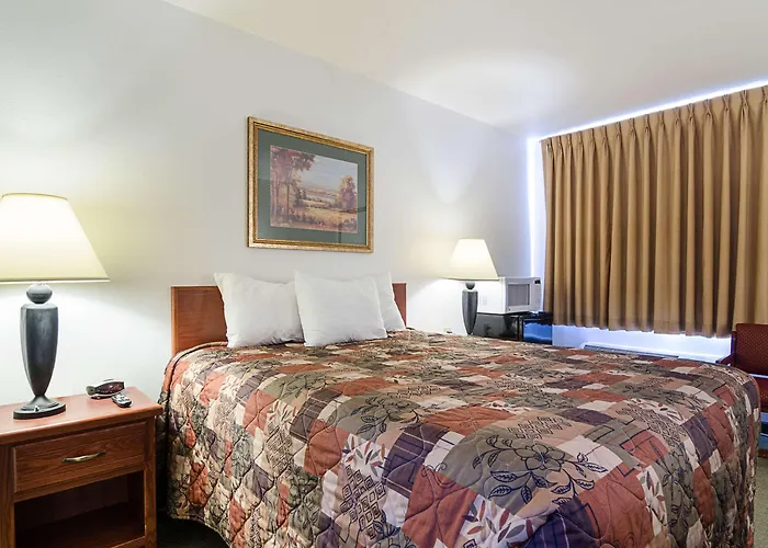 Rodeway Inn Larned
