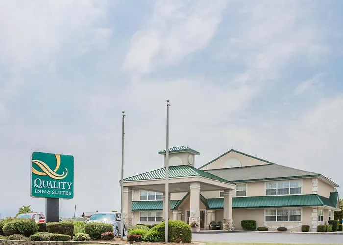 Quality Inn & Suites Manistique