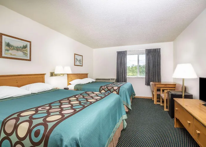Super 8 By Wyndham Phillips