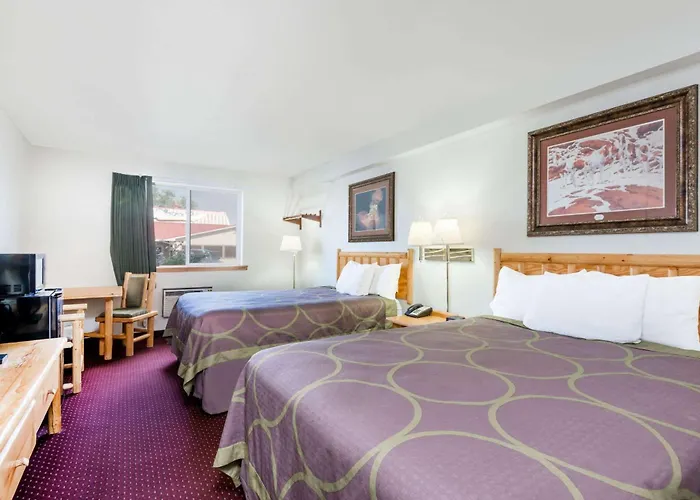 Super 8 By Wyndham Powell