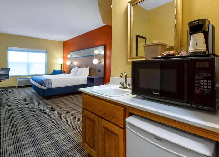 Americinn By Wyndham Fulton Clinton