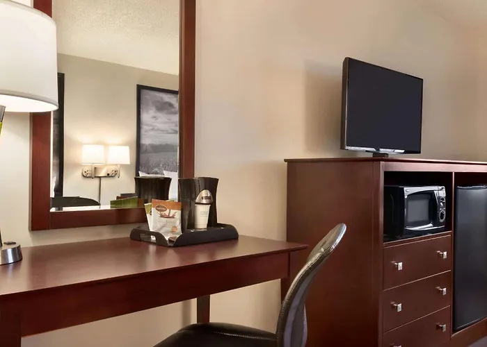 Super 8 By Wyndham Bethany Mo