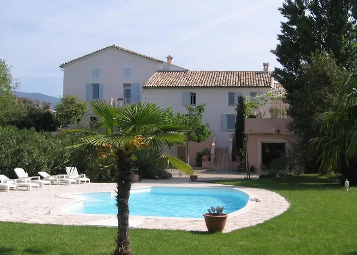 Logis Hotel La Bastide Des Monges