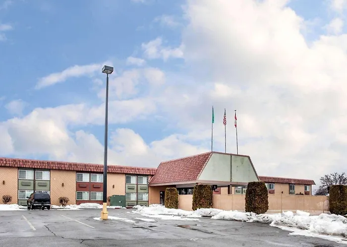 Quality Inn & Suites Okanogan - Omak