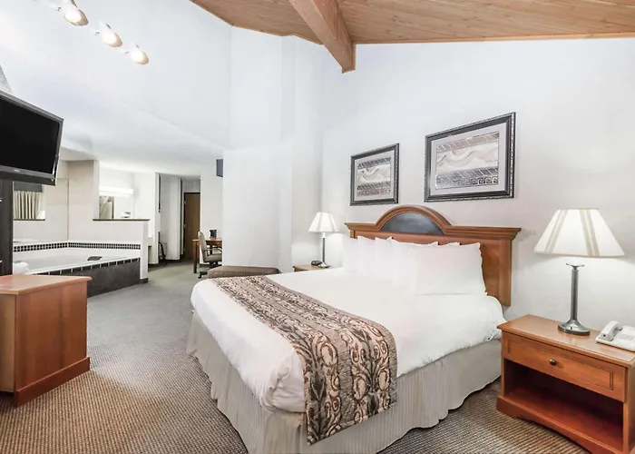 Baymont By Wyndham Lemars