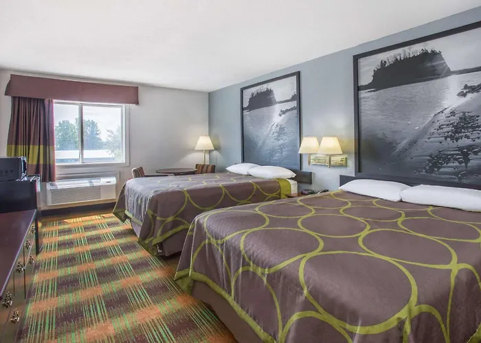 Super 8 By Wyndham Sweet Springs