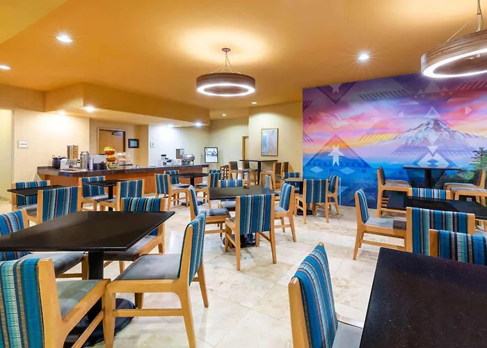 La Quinta By Wyndham Vancouver
