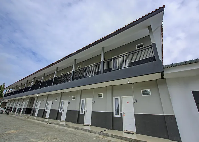 Oyo 3841 Wisma 25