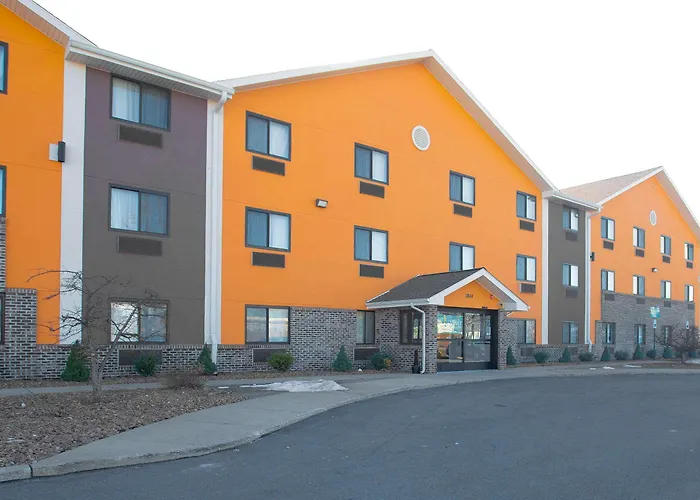 Quality Inn & Suites Hammond Near I-8090