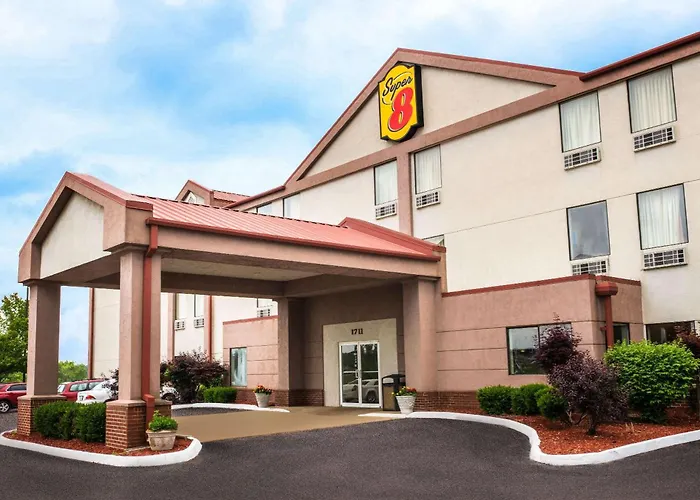Super 8 By Wyndham Pevely