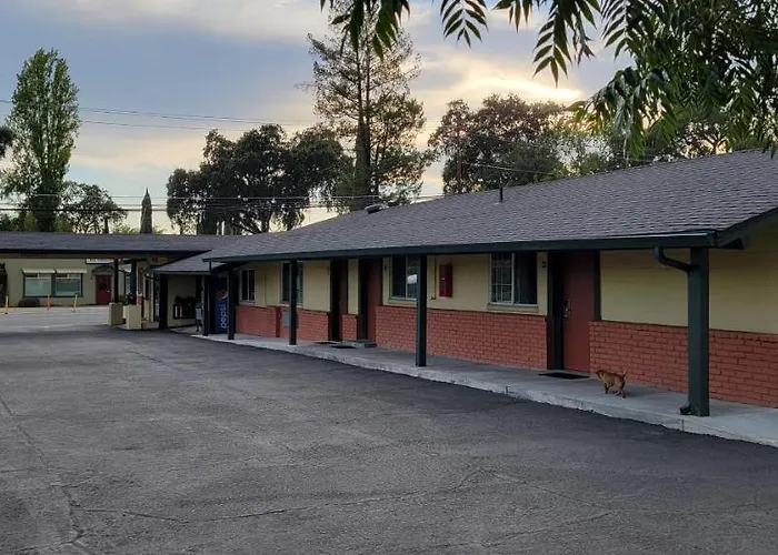 Lakeview Inn