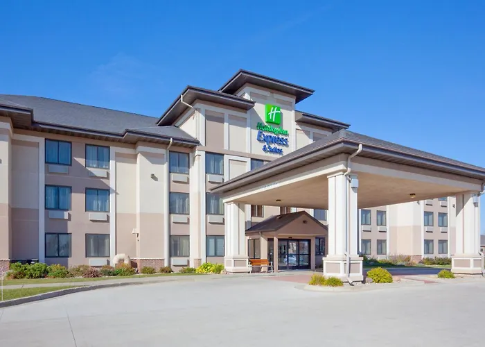 Holiday Inn Express & Suites - Worthington By Ihg