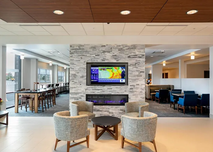 Holiday Inn Express - Lethbridge Southeast By Ihg