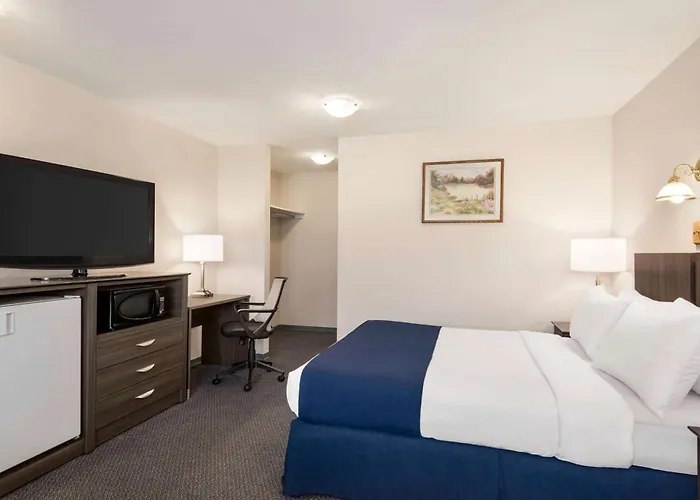 Travelodge By Wyndham Mcbride