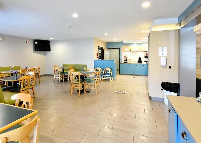 Country Inn & Suites By Radisson, Mount Morris, Ny