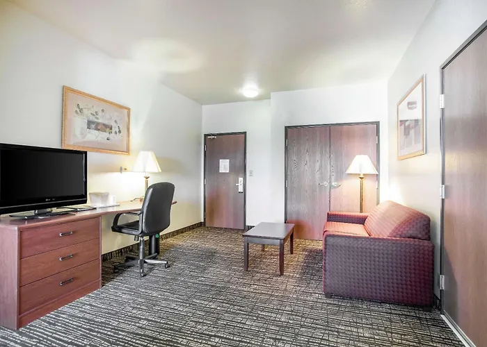 Quality Inn Parsons North