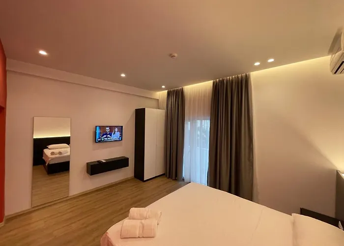 Ladi Rooms