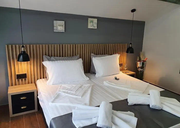 Kamelia Guest Rooms