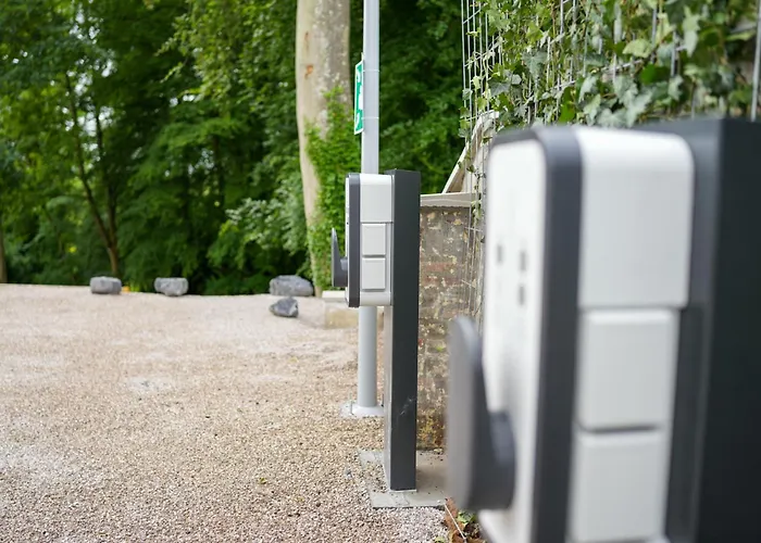 Hotel Echappee En Baie - Chambres Climatisees -Parking Prive Gratuit Dont Forfaits Bornes Electriques Reservable