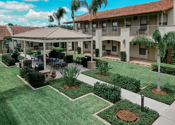 The Bungalows On Shary