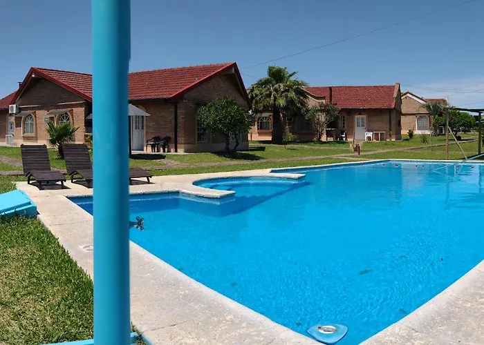 Hotel De Campo Con Piscina Y Cabanas- Ideal Relax En Concordia